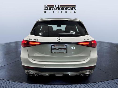 Polar White 2024 Mercedes-Benz GLC 300 4MATIC