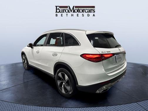Polar White 2024 Mercedes-Benz GLC 300 4MATIC