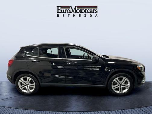 Night Black 2020 Mercedes-Benz GLA 250 4MATIC
