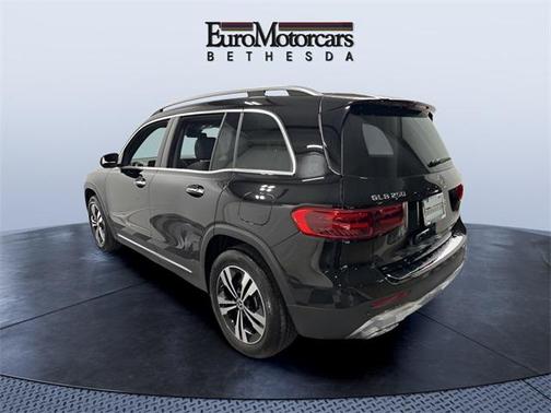 2025 Mercedes-Benz GLB 250 4MATIC