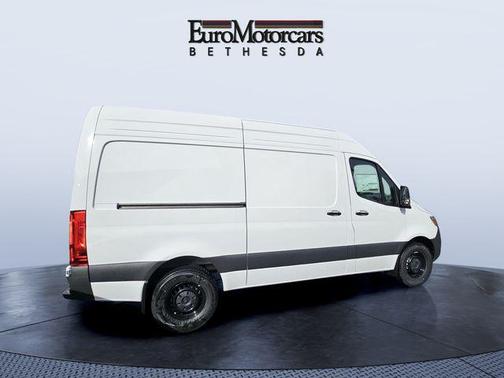 2026 Mercedes-Benz Sprinter 2500 Cargo 144 WB