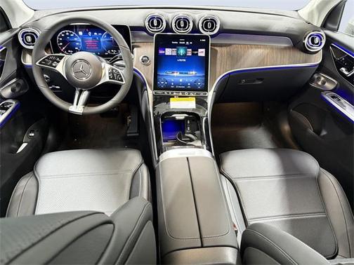 2025 Mercedes-Benz GLC 350e Base