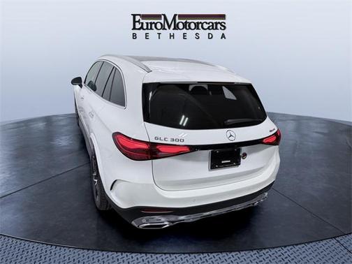 2025 Mercedes-Benz GLC 300 4MATIC