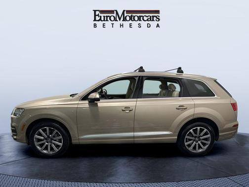 Beige 2019 Audi Q7 55 Premium Plus