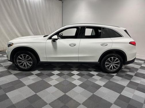 2025 Mercedes-Benz GLC 300 4MATIC