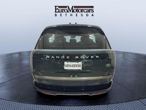 Gray 2023 Land Rover Range Rover SE