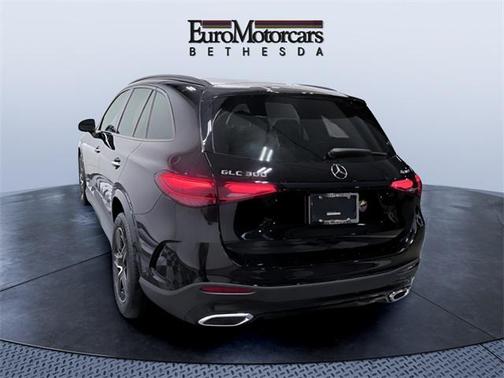 2026 Mercedes-Benz GLC 300 4MATIC