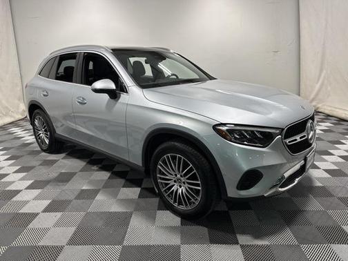 2025 Mercedes-Benz GLC 300 4MATIC