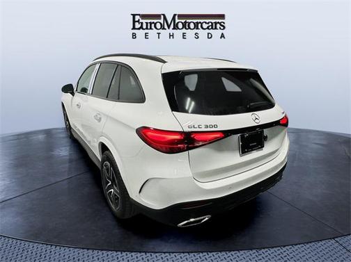 2025 Mercedes-Benz GLC 300 4MATIC