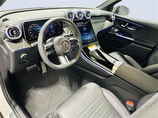 2025 Mercedes-Benz GLC 300 4MATIC