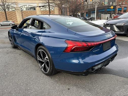 2022 Audi e-tron GT Prestige