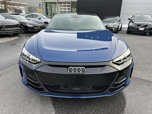 2022 Audi e-tron GT Prestige
