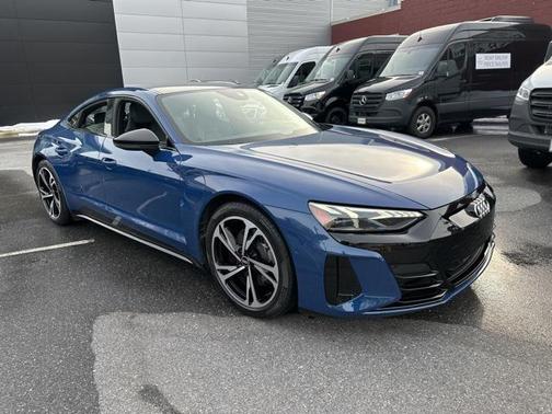 2022 Audi e-tron GT Prestige