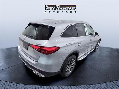 2025 Mercedes-Benz GLC 300 4MATIC