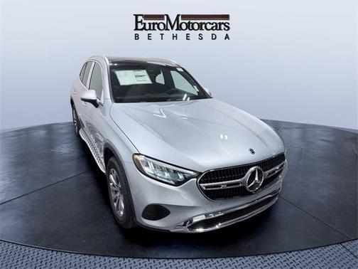 2025 Mercedes-Benz GLC 300 4MATIC