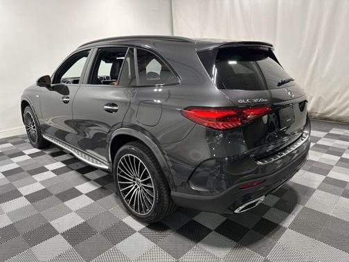 2025 Mercedes-Benz GLC 350e Base