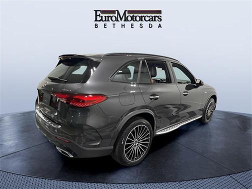 2025 Mercedes-Benz GLC 350e Base