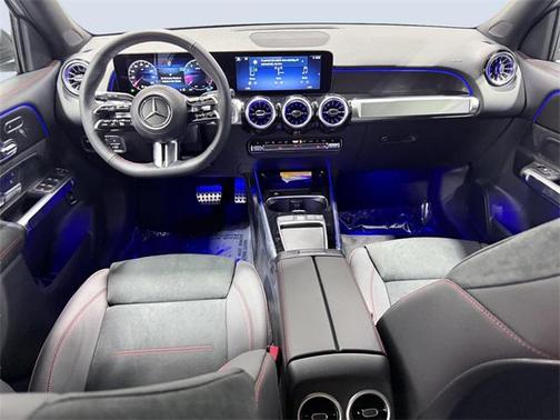 2025 Mercedes-Benz GLB 250 4MATIC