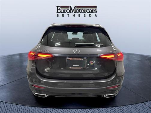 2025 Mercedes-Benz GLC 300 4MATIC