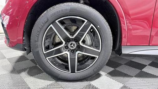 Patagonia Red Metallic 2026 Mercedes-Benz GLC 300 4MATIC Coupe