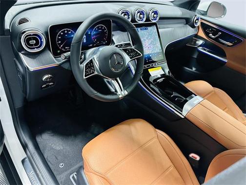 2025 Mercedes-Benz GLC 300 4MATIC