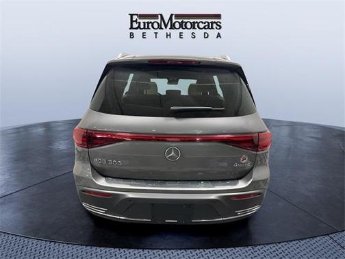 2024 Mercedes-Benz EQB 300 4MATIC