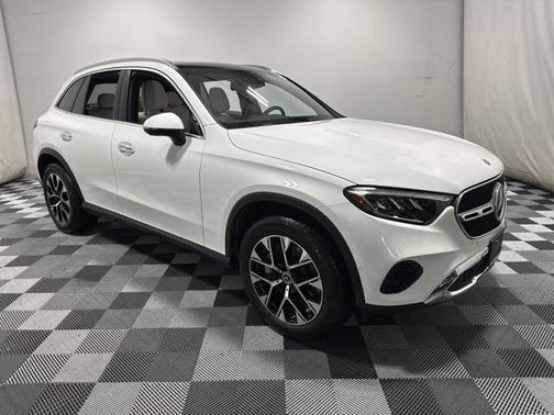 2025 Mercedes-Benz GLC 350e Base