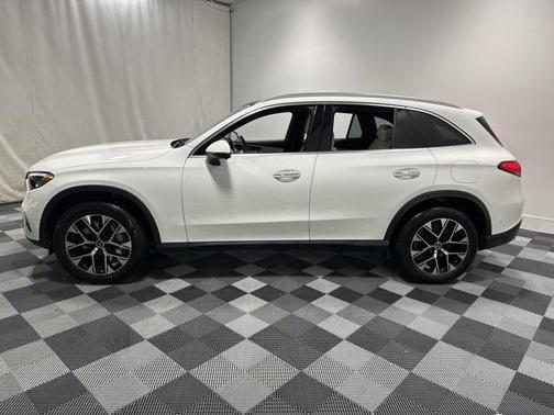 2025 Mercedes-Benz GLC 350e Base