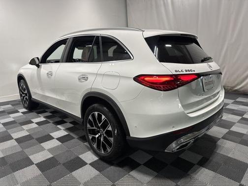 2025 Mercedes-Benz GLC 350e Base