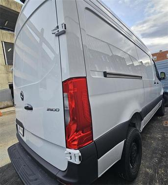 2025 Mercedes-Benz Sprinter 2500 Standard Roof