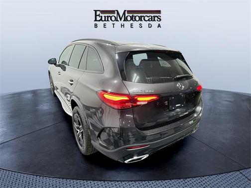 2025 Mercedes-Benz GLC 300 4MATIC