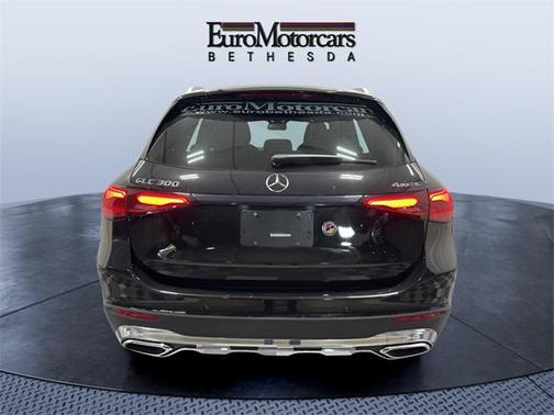 2025 Mercedes-Benz GLC 300 4MATIC