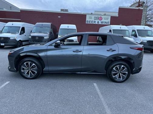 2024 Lexus RZ 450e Premium