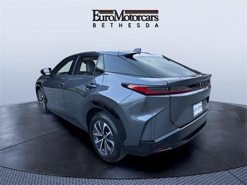 2024 Lexus RZ 450e Premium