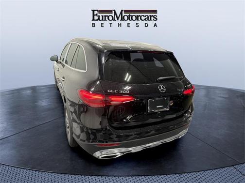 2025 Mercedes-Benz GLC 300 4MATIC