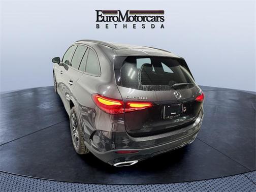 2026 Mercedes-Benz GLC 300 4MATIC