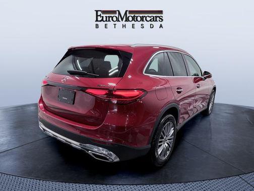 2026 Mercedes-Benz GLC 300 4MATIC