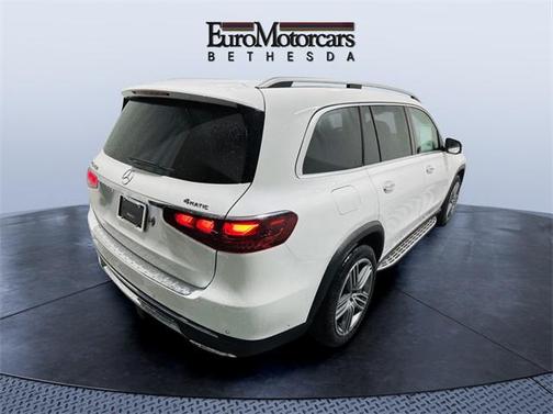 2025 Mercedes-Benz GLS 450 4MATIC