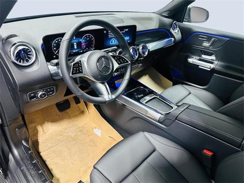 2025 Mercedes-Benz GLB 250 4MATIC