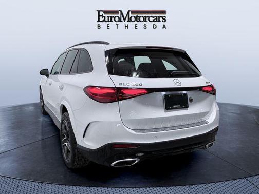 2026 Mercedes-Benz GLC 300 4MATIC