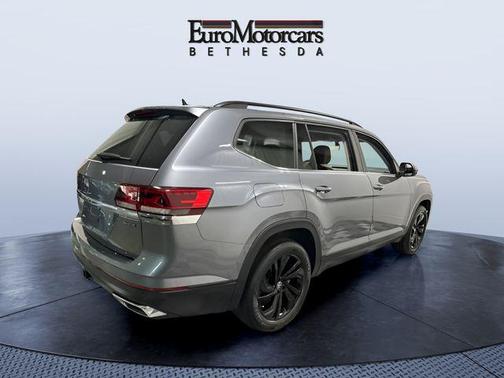 Gray 2023 Volkswagen Atlas 3.6L SE w/Technology