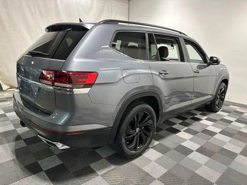 Gray 2023 Volkswagen Atlas 3.6L SE w/Technology