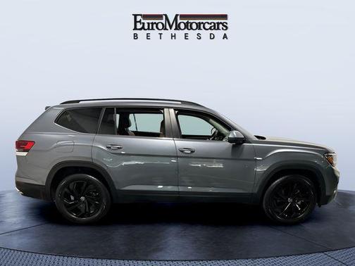 Gray 2023 Volkswagen Atlas 3.6L SE w/Technology