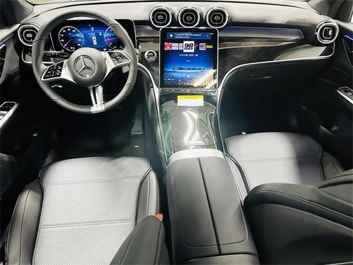 2025 Mercedes-Benz GLC 300 4MATIC