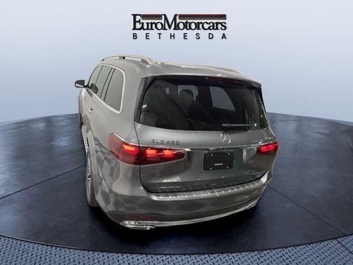 Selenite Grey Metallic 2026 Mercedes-Benz GLS 450 4MATIC
