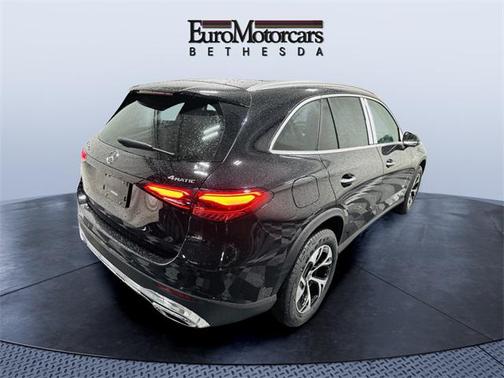 2025 Mercedes-Benz GLC 350e Base
