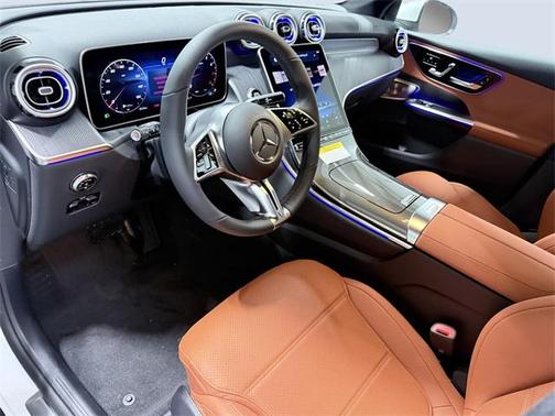 2025 Mercedes-Benz GLC 300 4MATIC