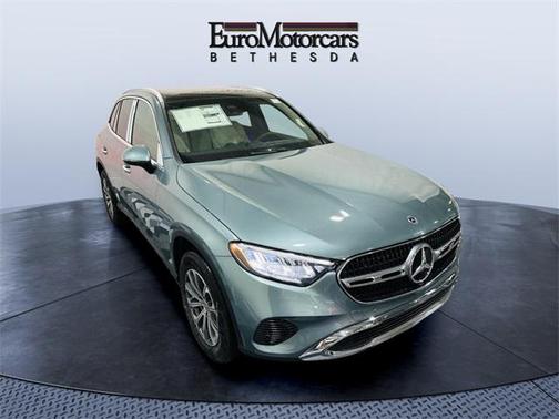 2026 Mercedes-Benz GLC 300 4MATIC