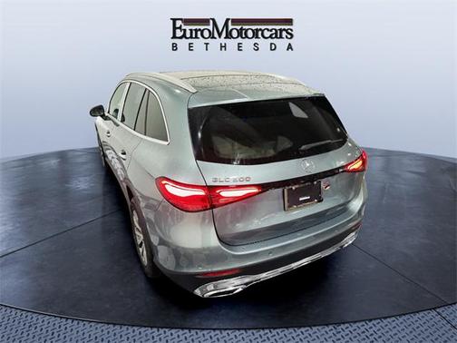 2026 Mercedes-Benz GLC 300 4MATIC