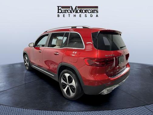 MANUFAKTUR Patagonia Red Metallic 2025 Mercedes-Benz GLB 250 4MATIC